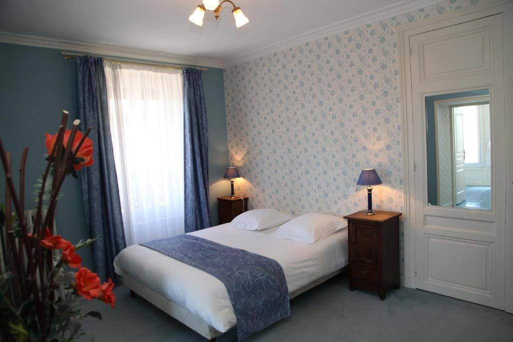 The Originals Boutique, Hotel Terminus, Bourg-En-Bresse Gare Room photo