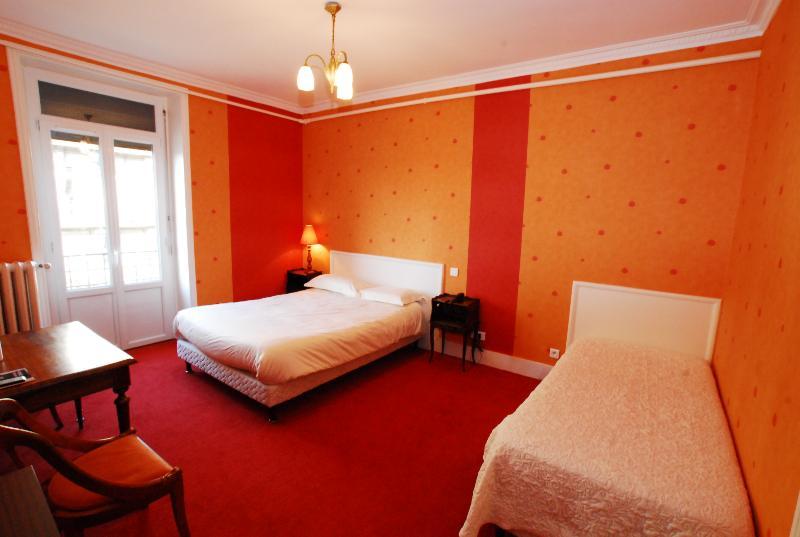 The Originals Boutique, Hotel Terminus, Bourg-En-Bresse Gare Exterior photo